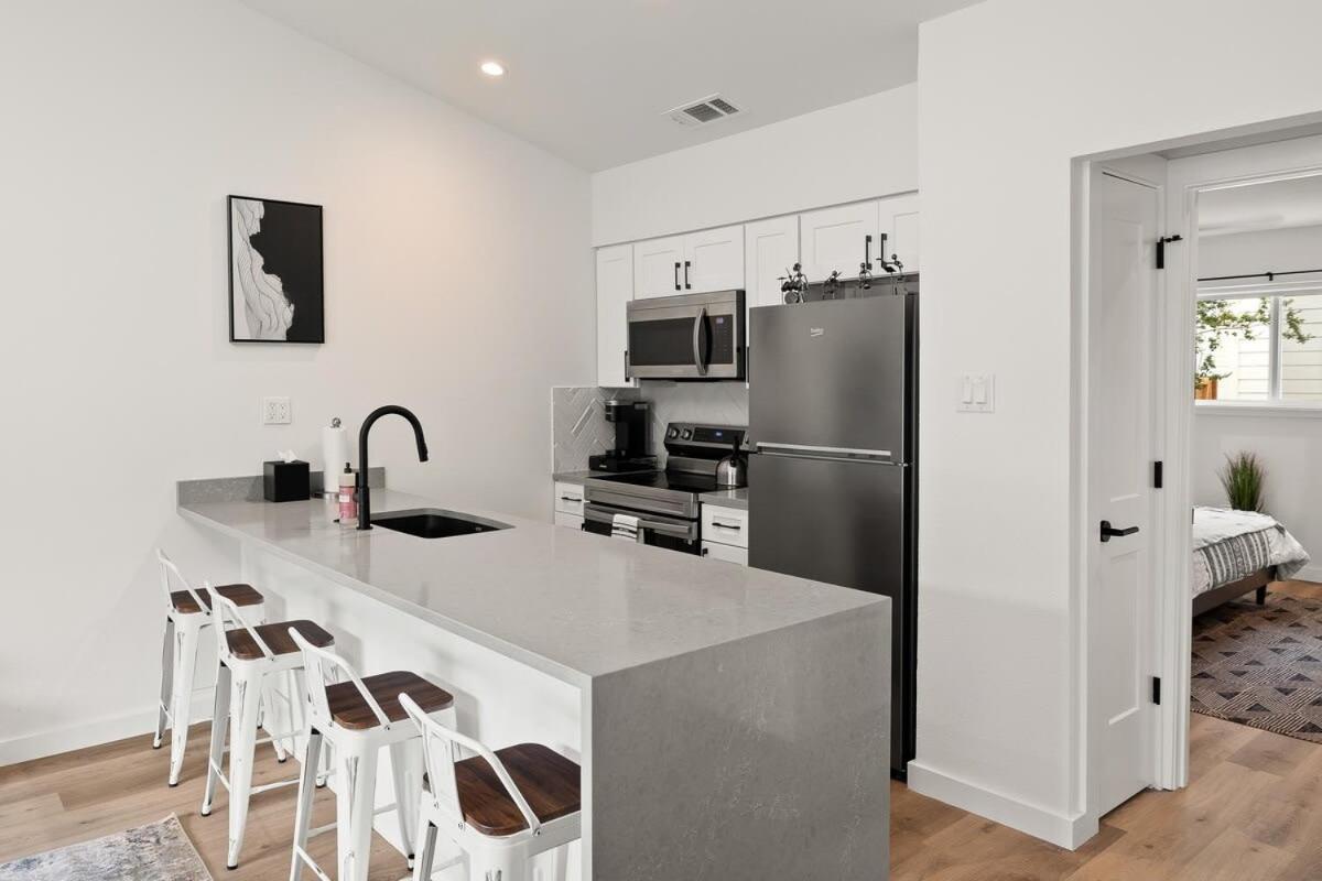 New Luxury Bungalow Zilker & Barton Springs Остин Екстериор снимка