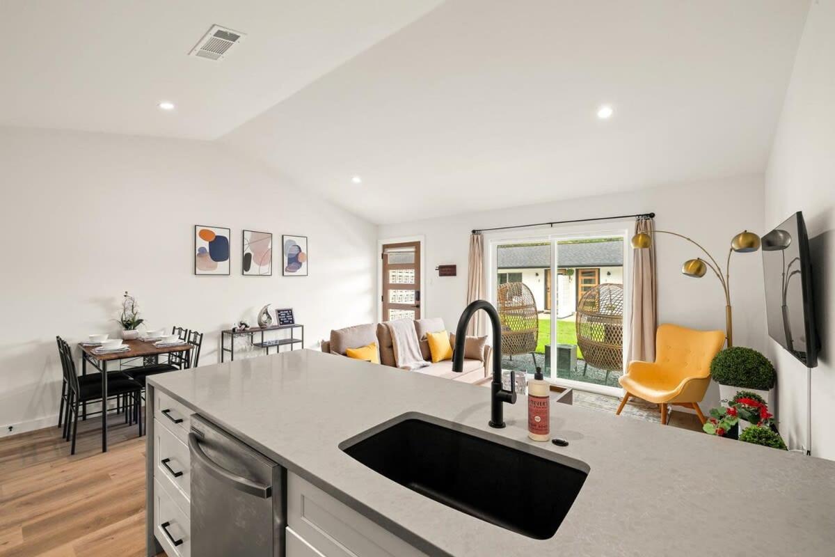New Luxury Bungalow Zilker & Barton Springs Остин Екстериор снимка