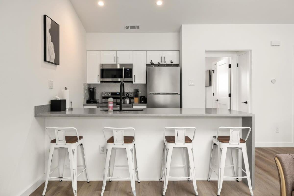 New Luxury Bungalow Zilker & Barton Springs Остин Екстериор снимка